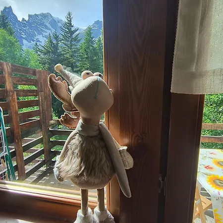 Refuge D'entreves - Con Balcone, Giardinetto E Vista Monte Bianco - Horizon Vacanze